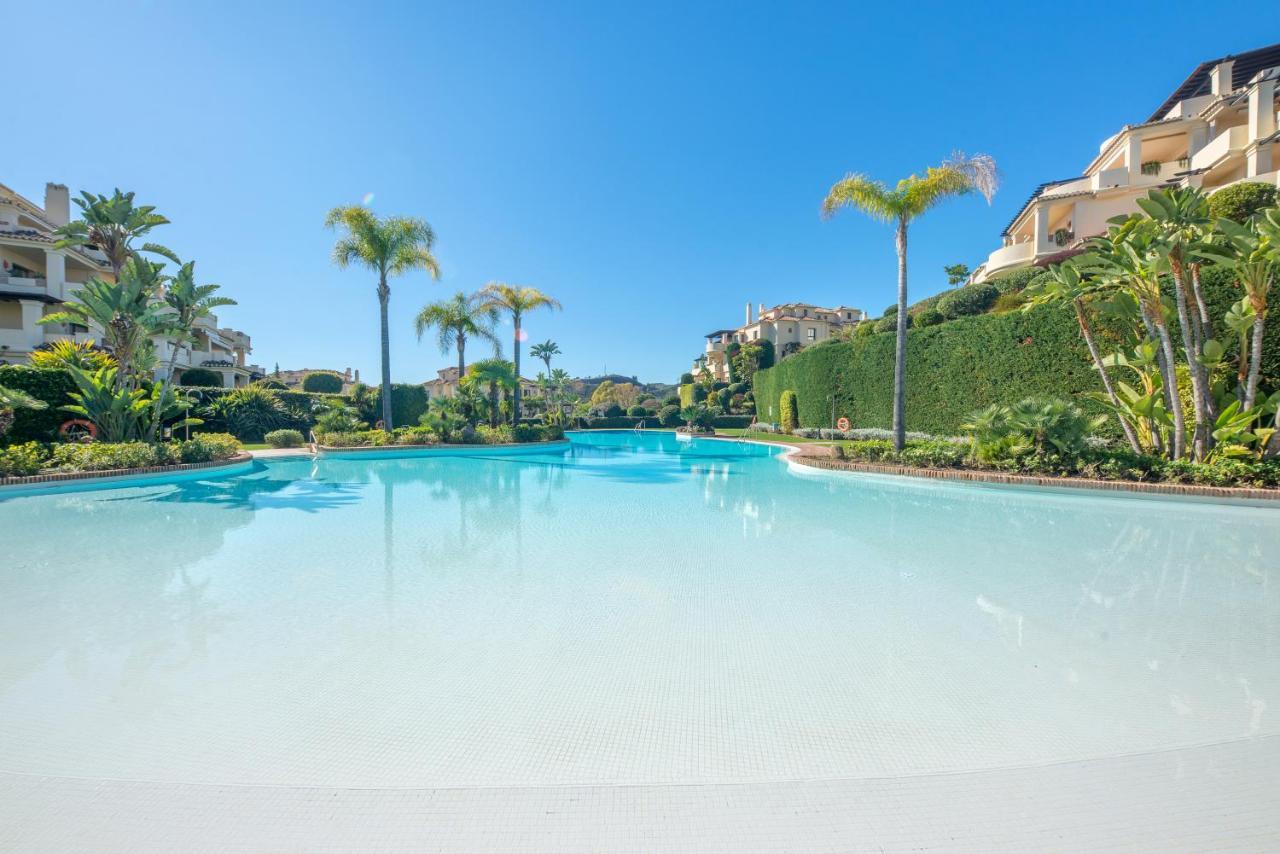 Capanes Del Golf Luxury Apartment Benahavís Exteriér fotografie
