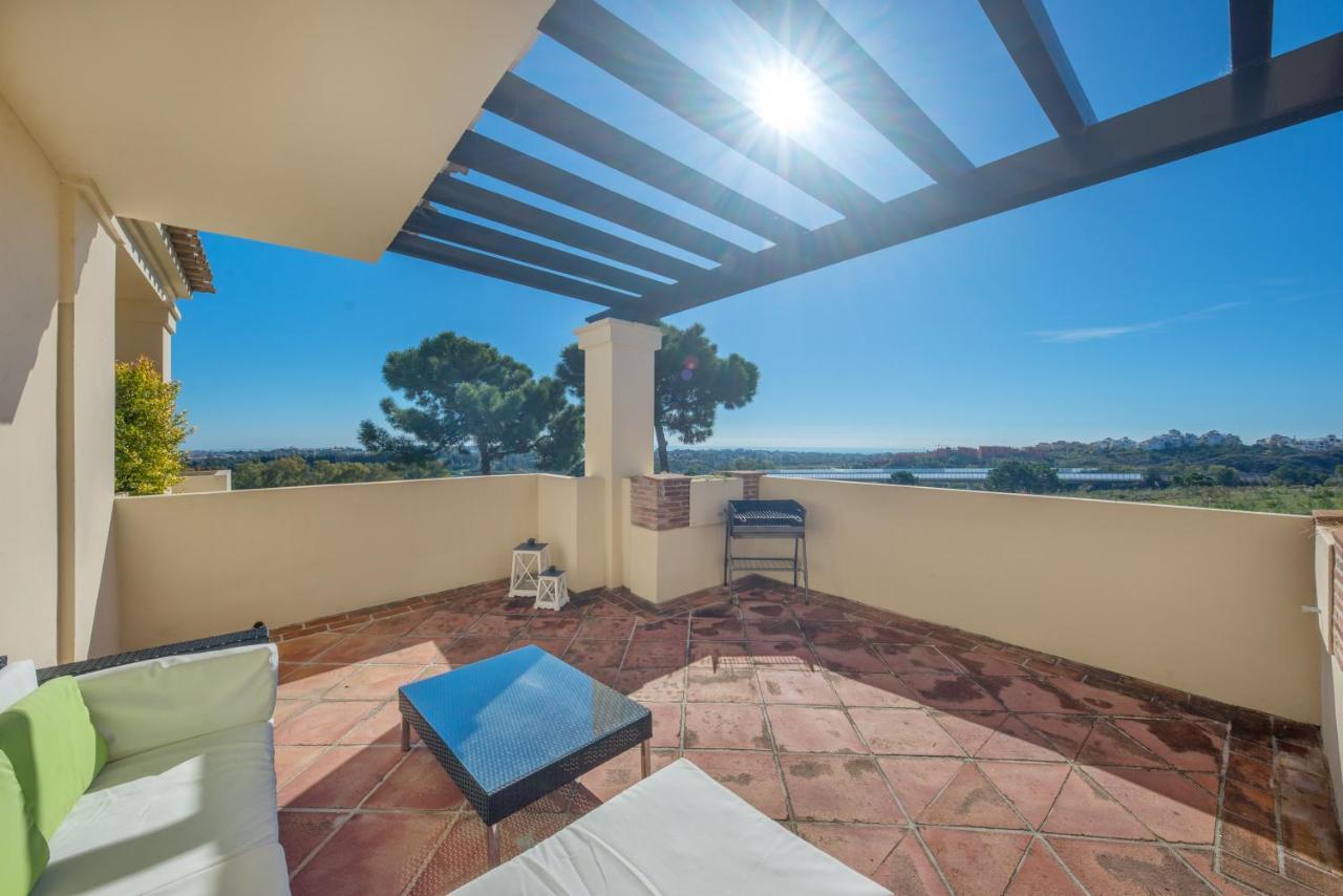 Capanes Del Golf Luxury Apartment Benahavís Exteriér fotografie