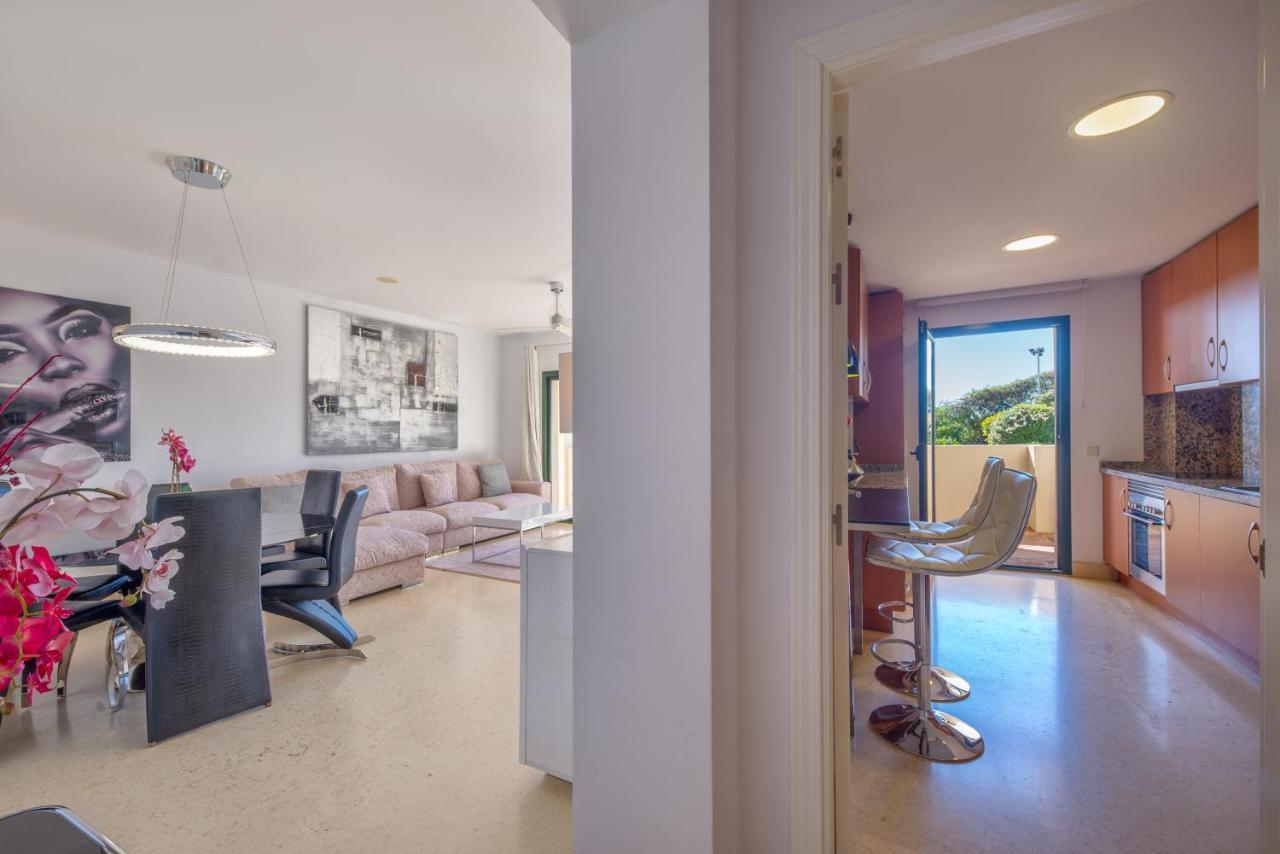 Capanes Del Golf Luxury Apartment Benahavís Exteriér fotografie