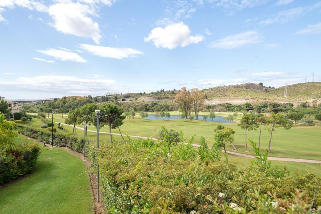 Capanes Del Golf Luxury Apartment Benahavís Exteriér fotografie